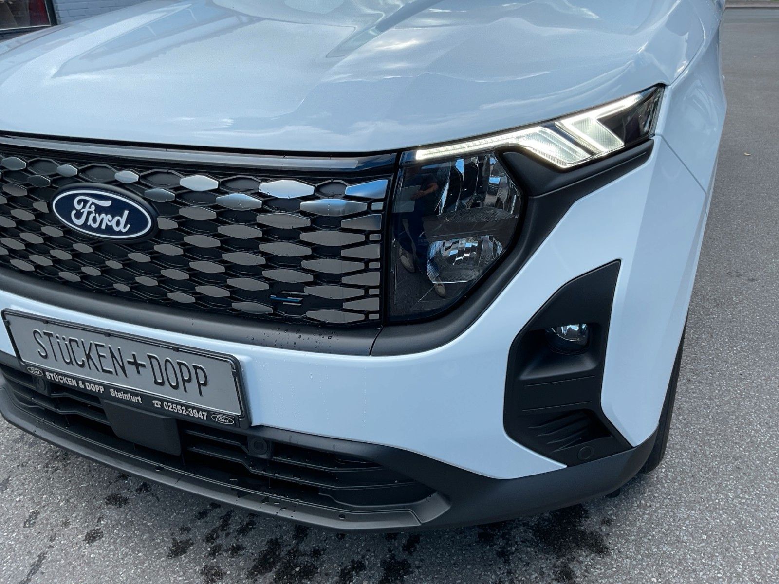 Fahrzeugabbildung Ford Transit Courier BEV Trend 0% Finanzierung