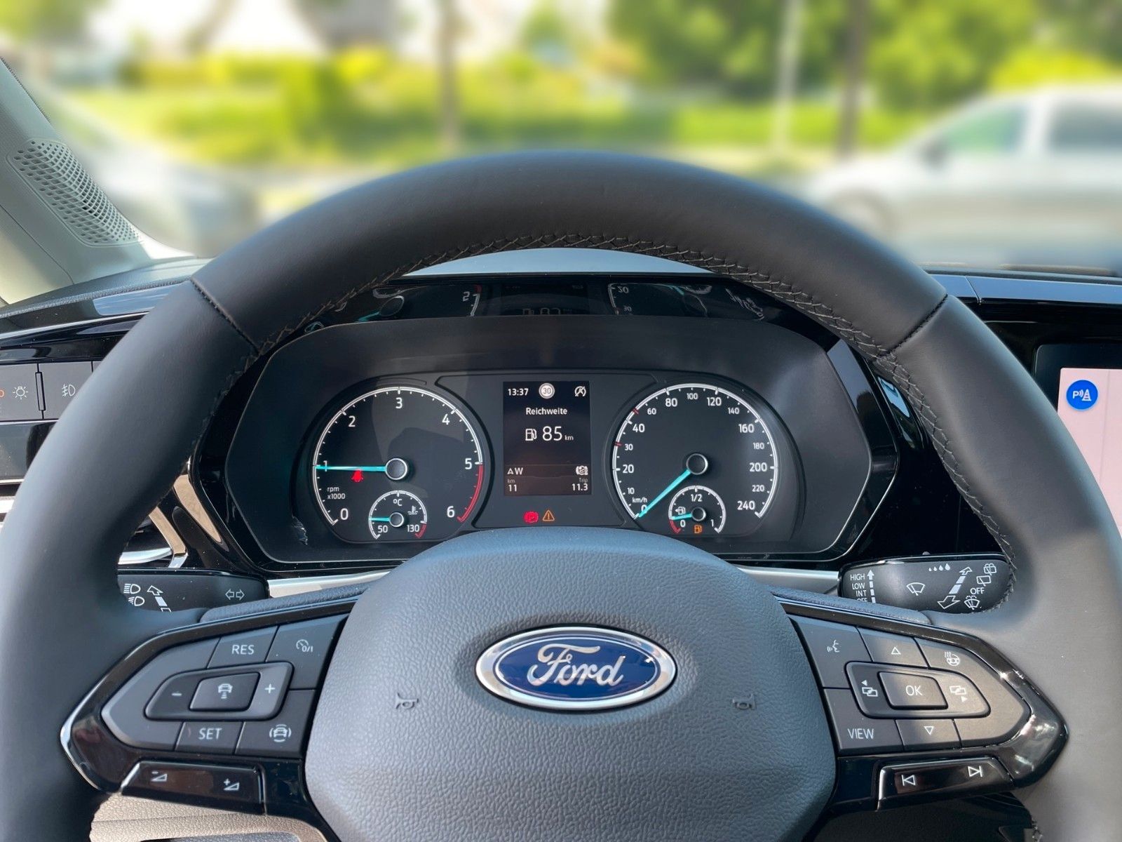 Fahrzeugabbildung Ford Tourneo Connect 2.0 EcoBlue Titanium+LED+ACC+...