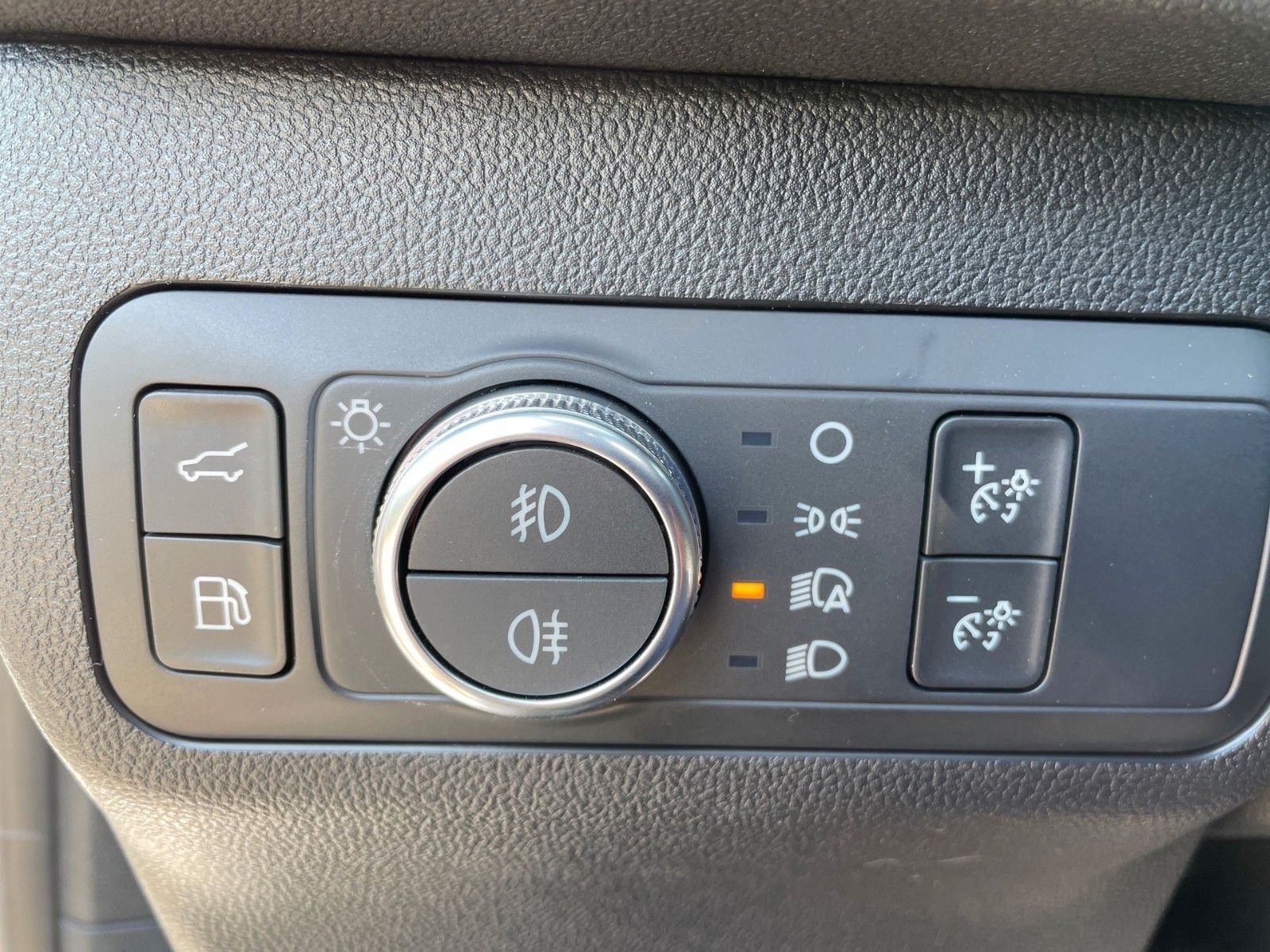 Fahrzeugabbildung Ford Kuga 2.5 PHEV ST-Line X Black Package+AHK+20"+..