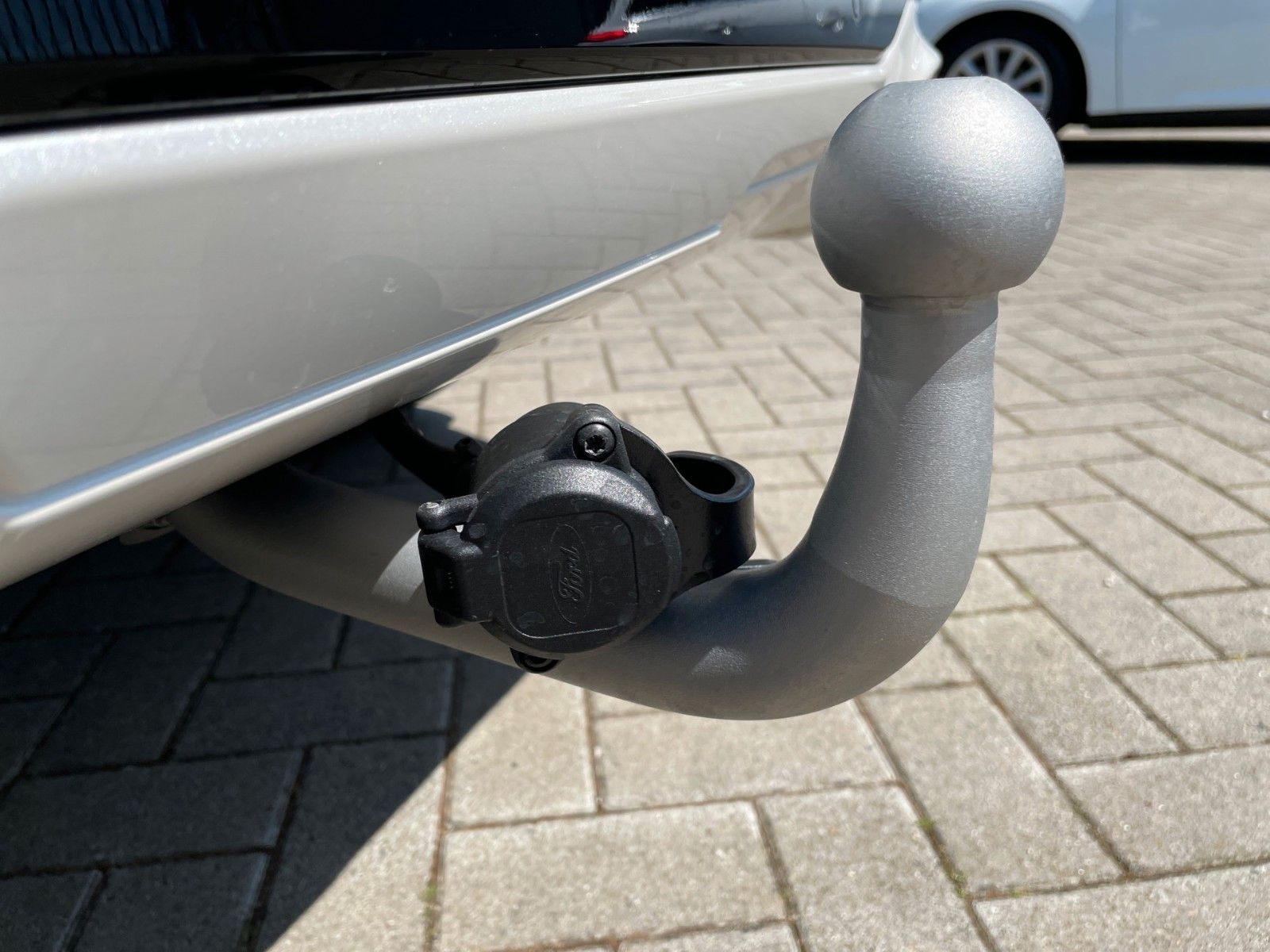Fahrzeugabbildung Ford Kuga 2.5 PHEV ST-Line X Black Package+AHK+20"+..