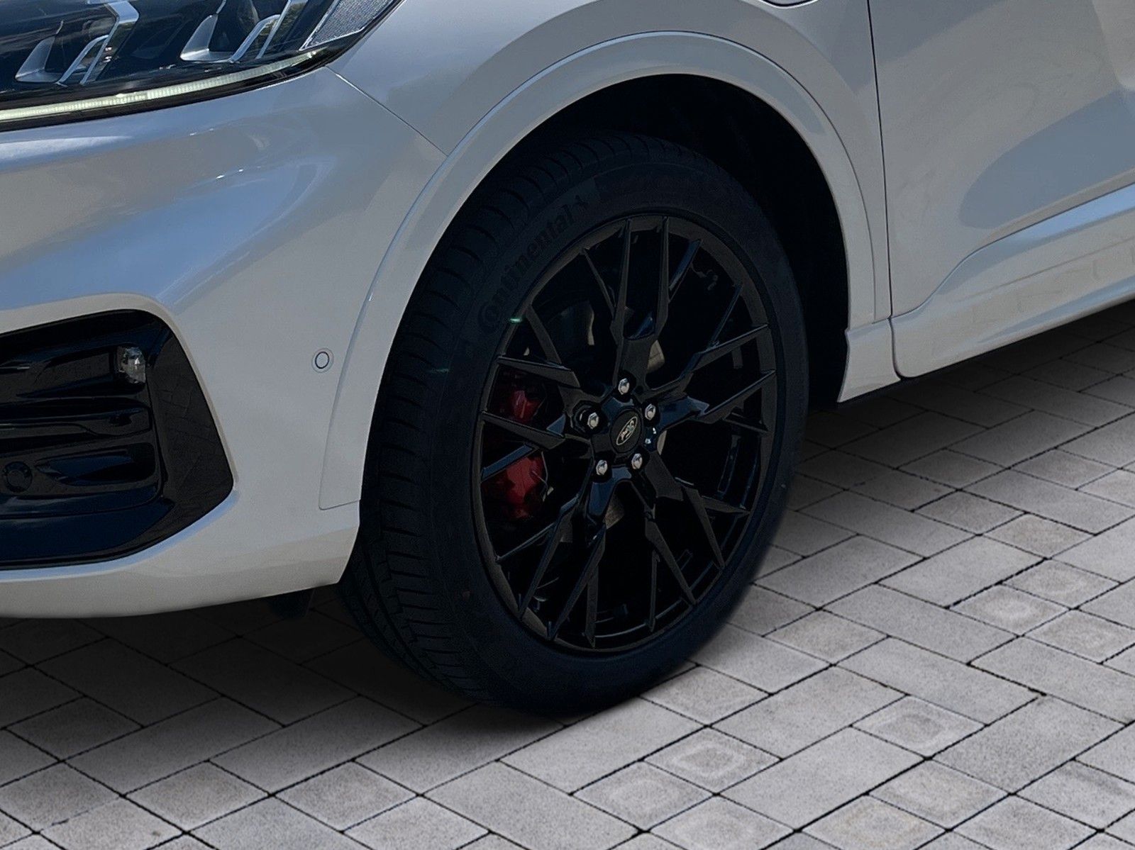 Fahrzeugabbildung Ford Kuga 2.5 PHEV ST-Line X Black Package+AHK+20"+..