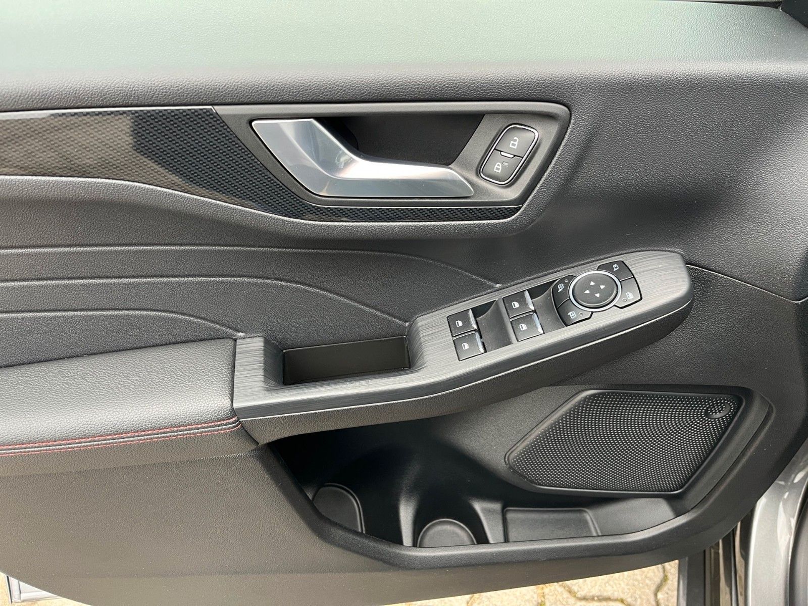 Fahrzeugabbildung Ford Kuga ST-Line X