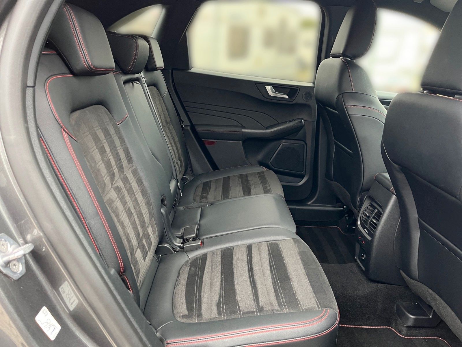Fahrzeugabbildung Ford Kuga ST-Line X