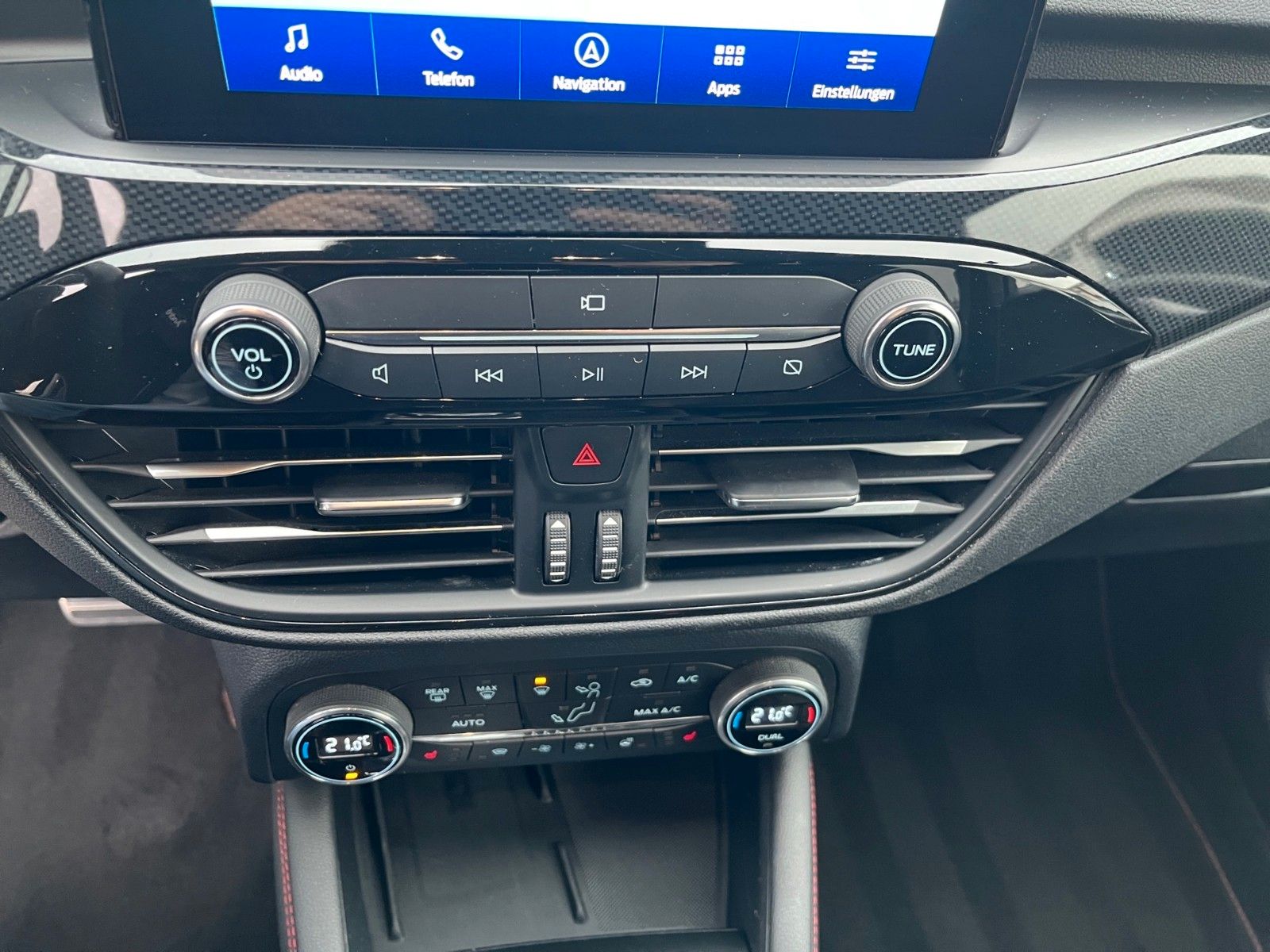 Fahrzeugabbildung Ford Kuga ST-Line X