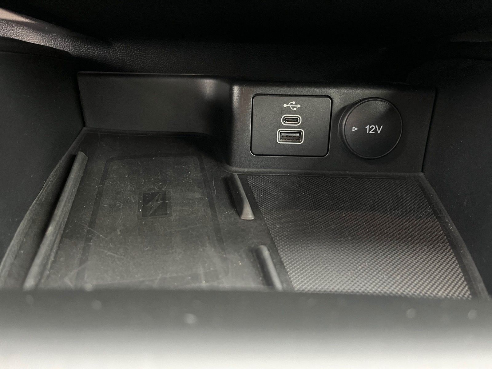 Fahrzeugabbildung Ford Kuga ST-Line X