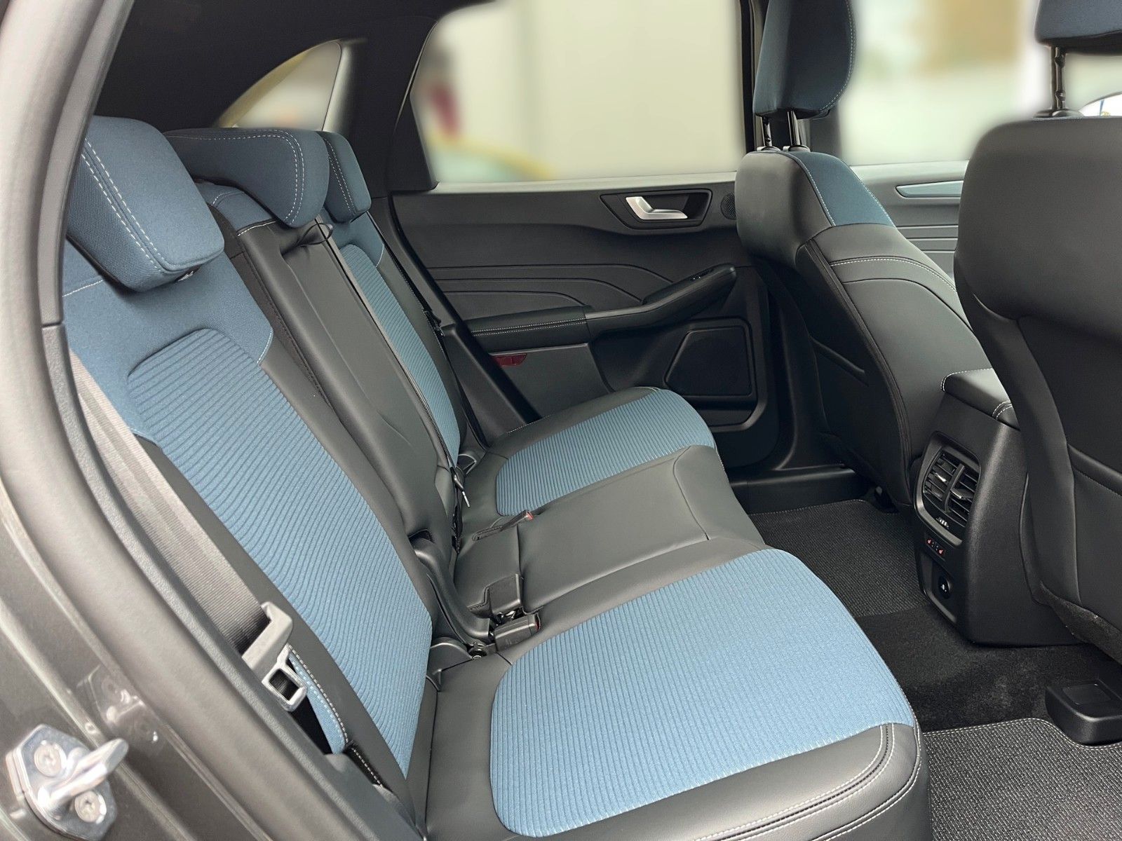 Fahrzeugabbildung Ford Kuga PHEV BlueCruise Edition 0% Finanzierung