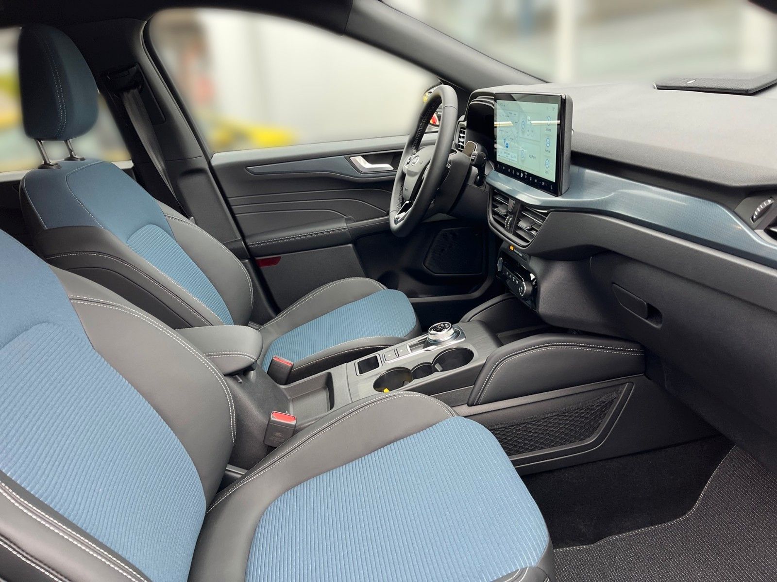 Fahrzeugabbildung Ford Kuga PHEV BlueCruise Edition 0% Finanzierung