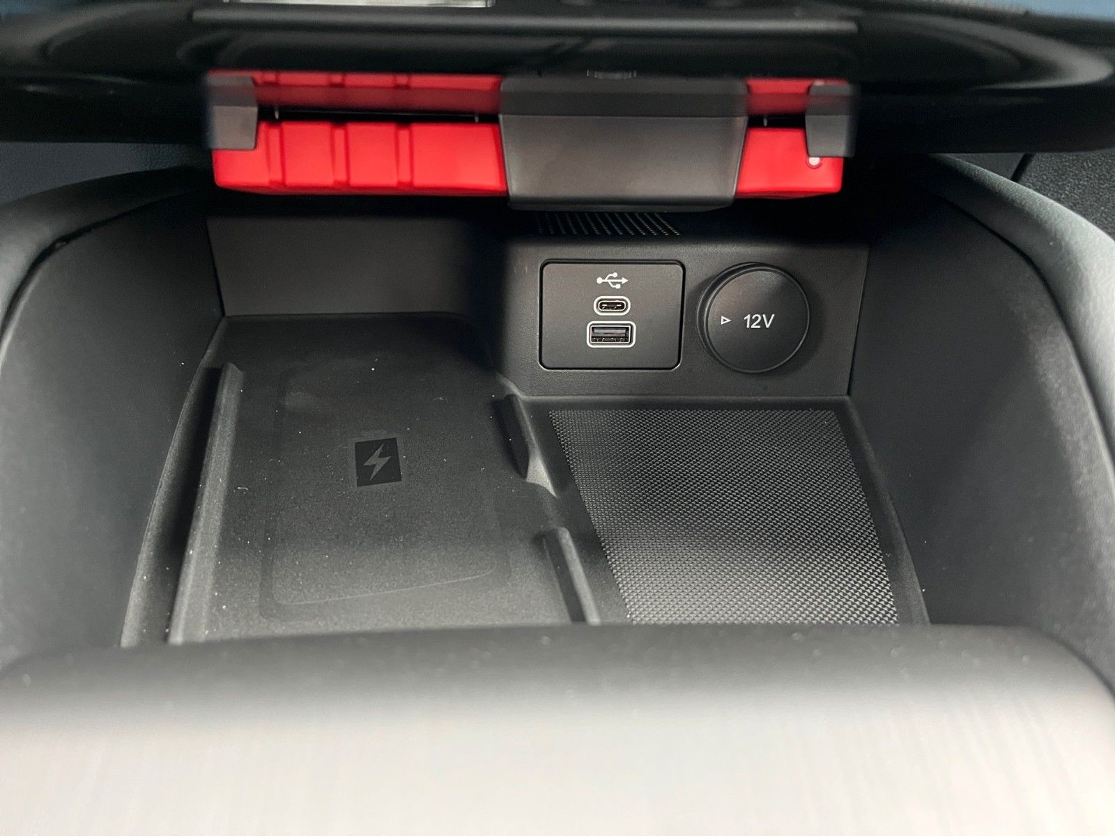 Fahrzeugabbildung Ford Kuga PHEV BlueCruise Edition 0% Finanzierung