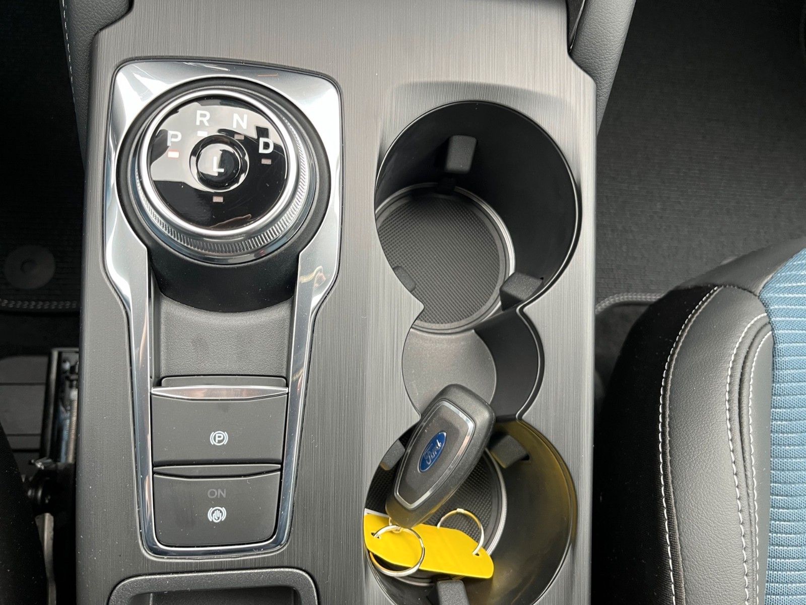 Fahrzeugabbildung Ford Kuga PHEV BlueCruise Edition 0% Finanzierung