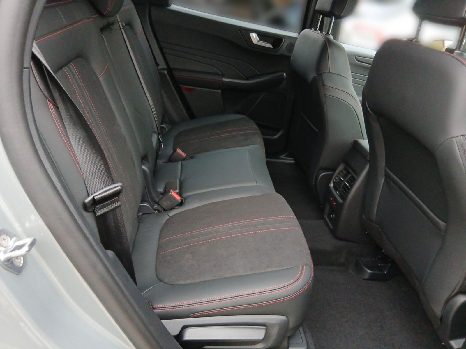 Fahrzeugabbildung Ford Kuga PHEV ST-Line X 0% Finanzierung