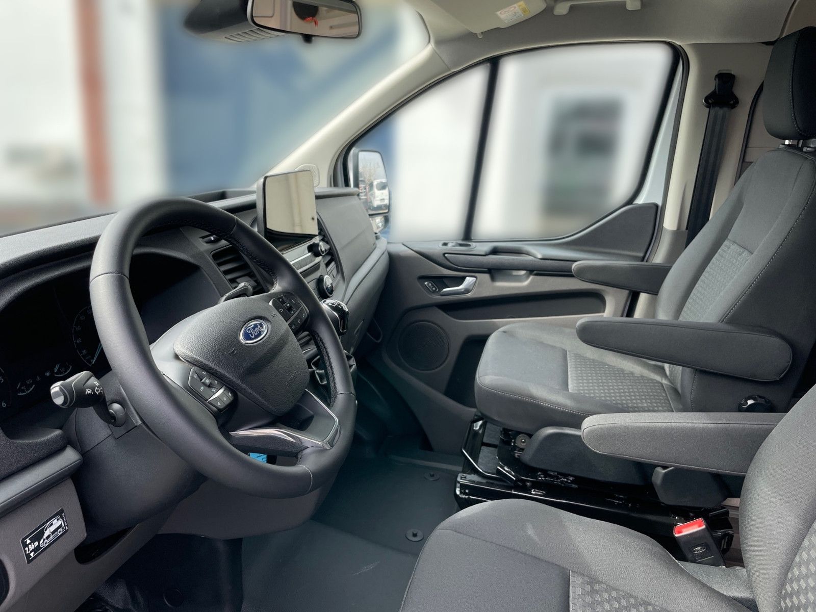 Fahrzeugabbildung Ford Nugget Plus Hochdach Trend Lagerfahrzeug