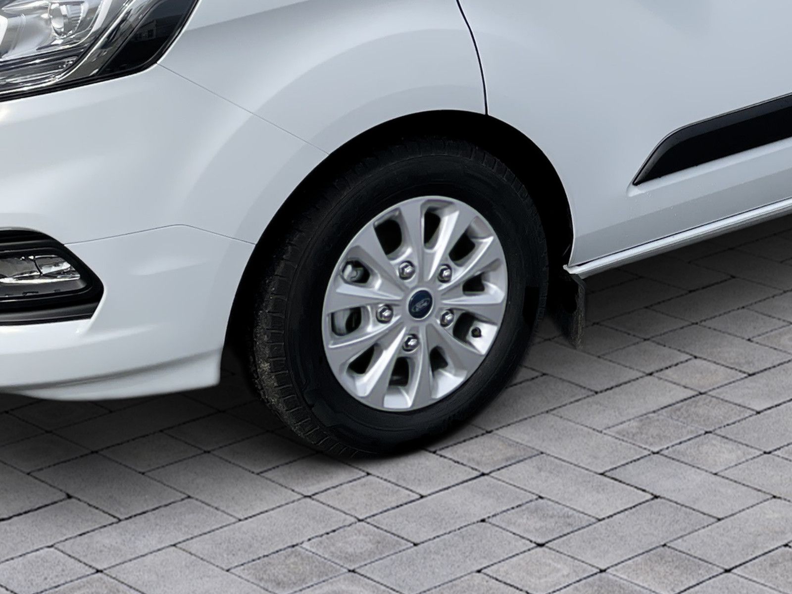 Fahrzeugabbildung Ford Nugget Plus Hochdach Trend Lagerfahrzeug