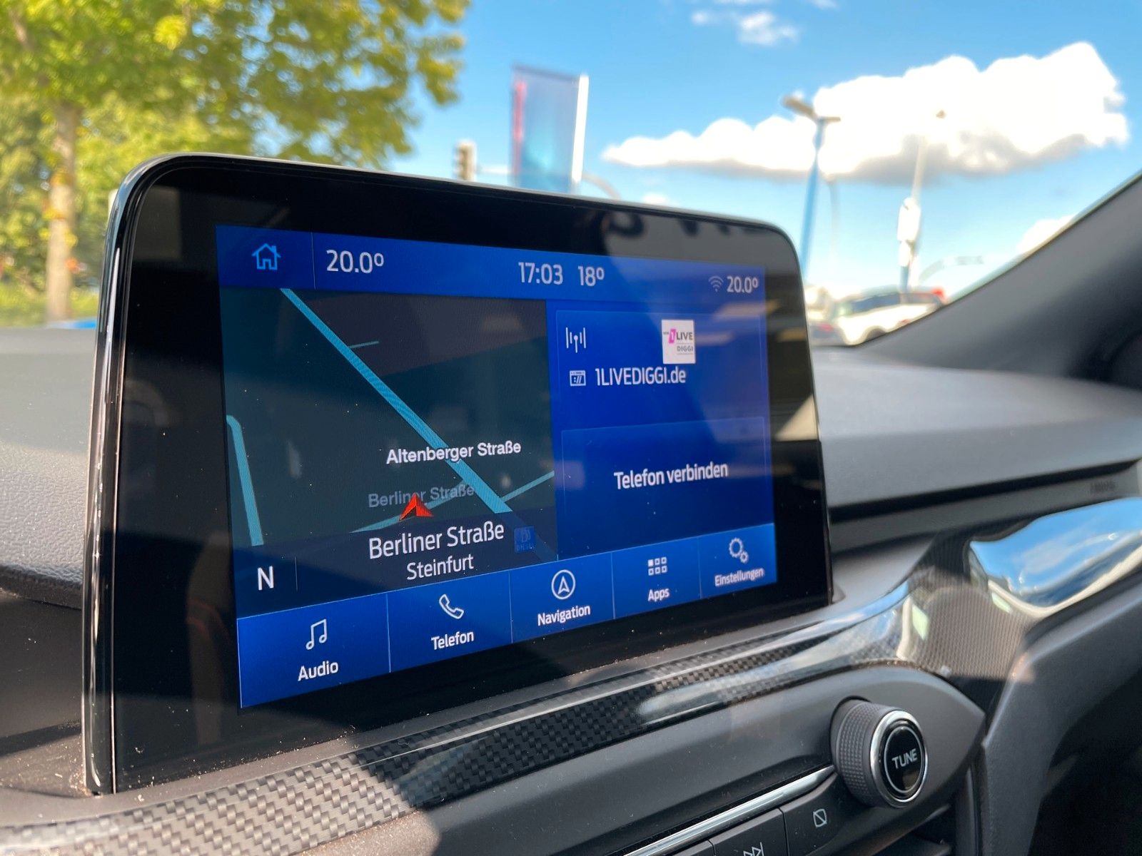 Fahrzeugabbildung Ford Focus Turnier 2.0 EcoBlue ST-Line X+Panorama+20"