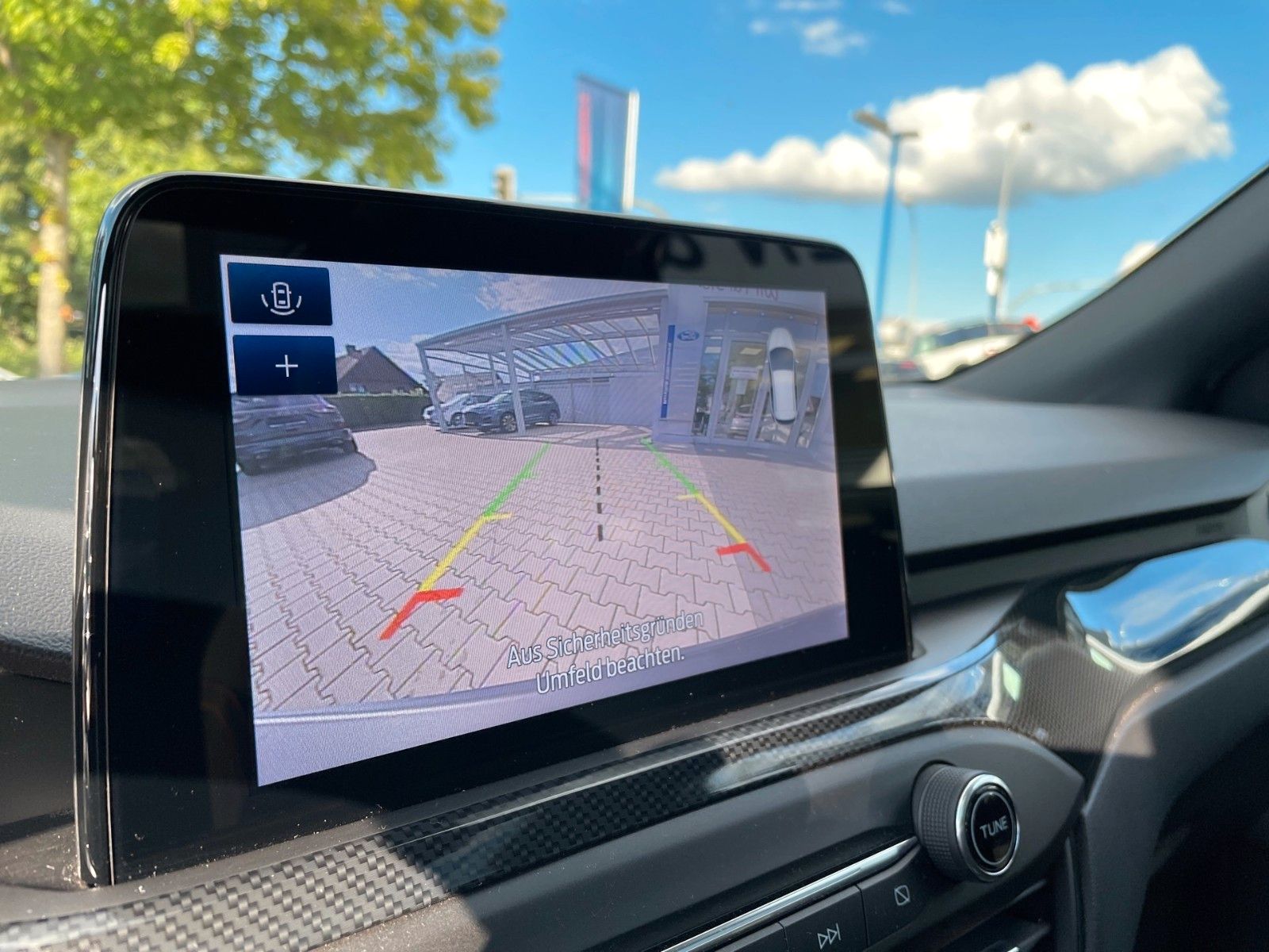 Fahrzeugabbildung Ford Focus Turnier 2.0 EcoBlue ST-Line X+Panorama+20"
