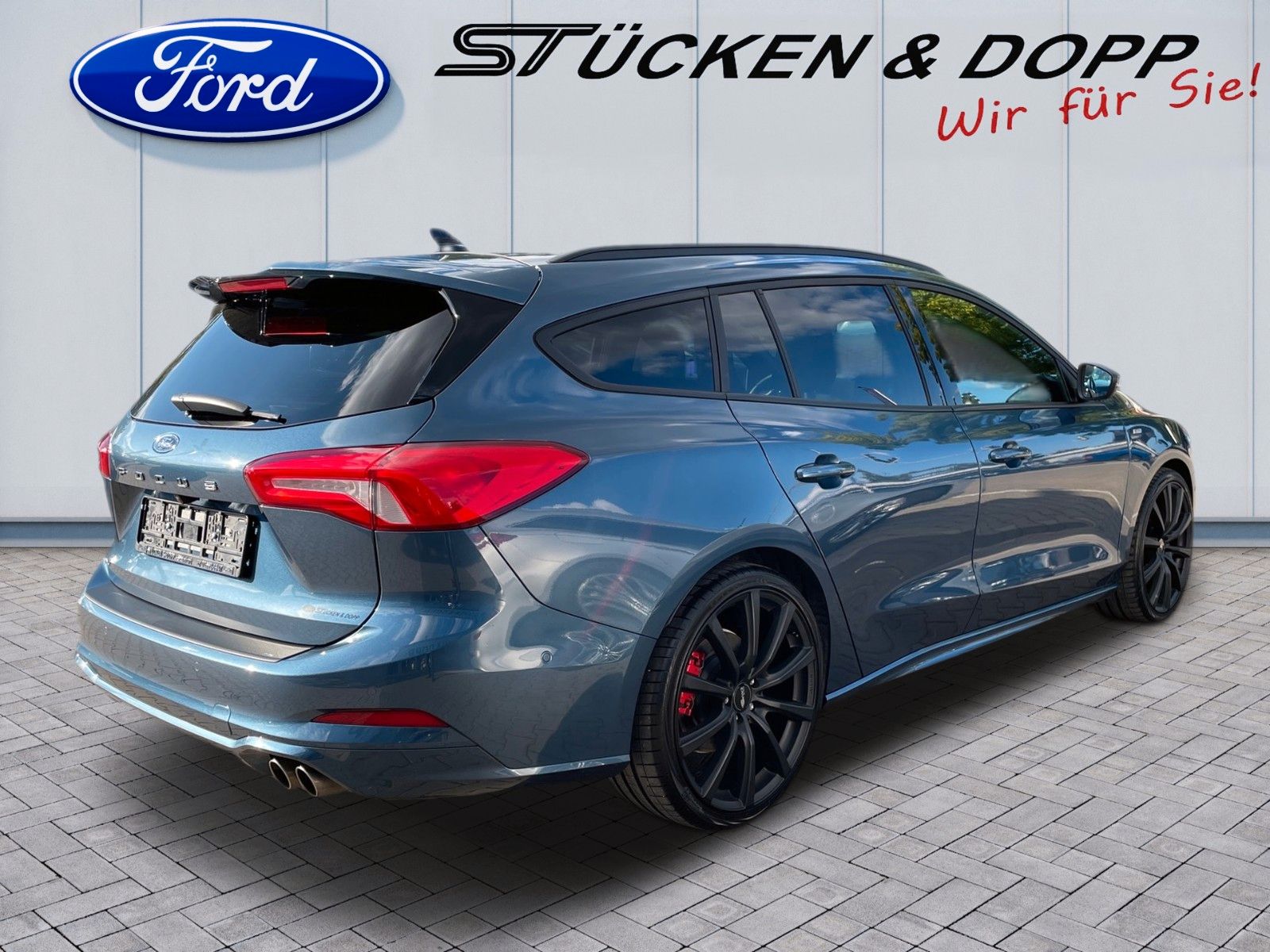 Fahrzeugabbildung Ford Focus Turnier 2.0 EcoBlue ST-Line X+Panorama+20"