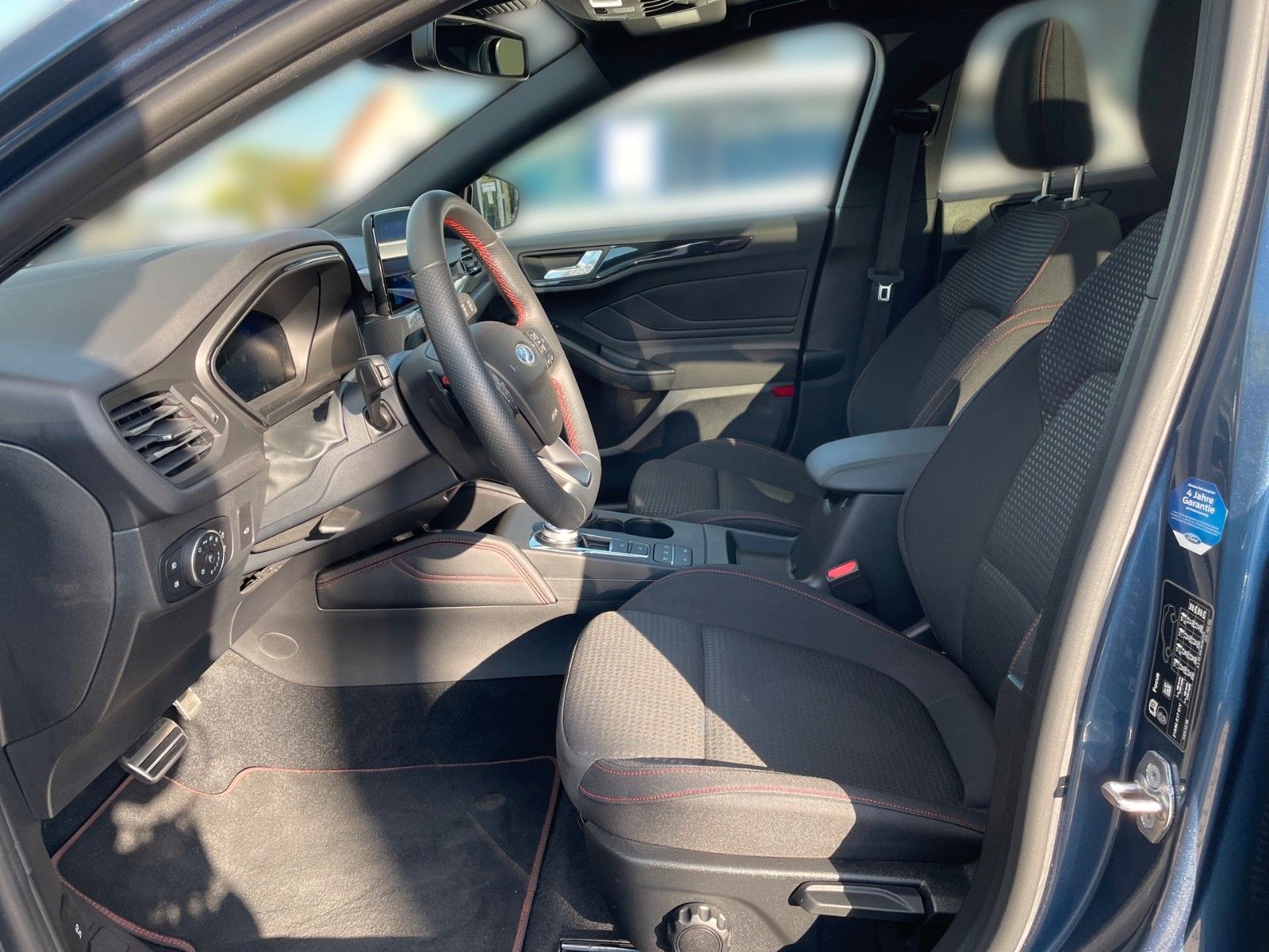 Fahrzeugabbildung Ford Focus Turnier 2.0 EcoBlue ST-Line X+Panorama+20"