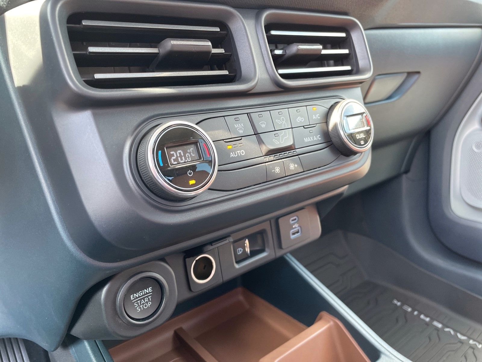 Fahrzeugabbildung Ford Maverick 2.0 EcoBoost Lariat*Lagerfahrzeug*LED+.