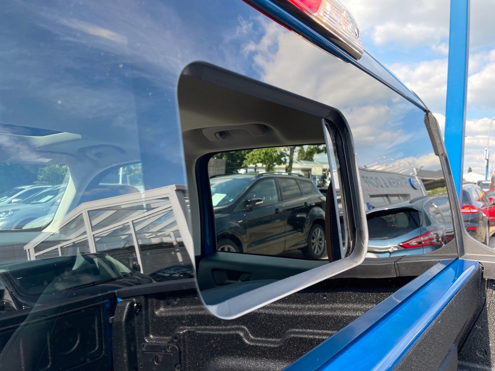 Fahrzeugabbildung Ford Maverick 2.0 EcoBoost Lariat*Lagerfahrzeug*LED+.