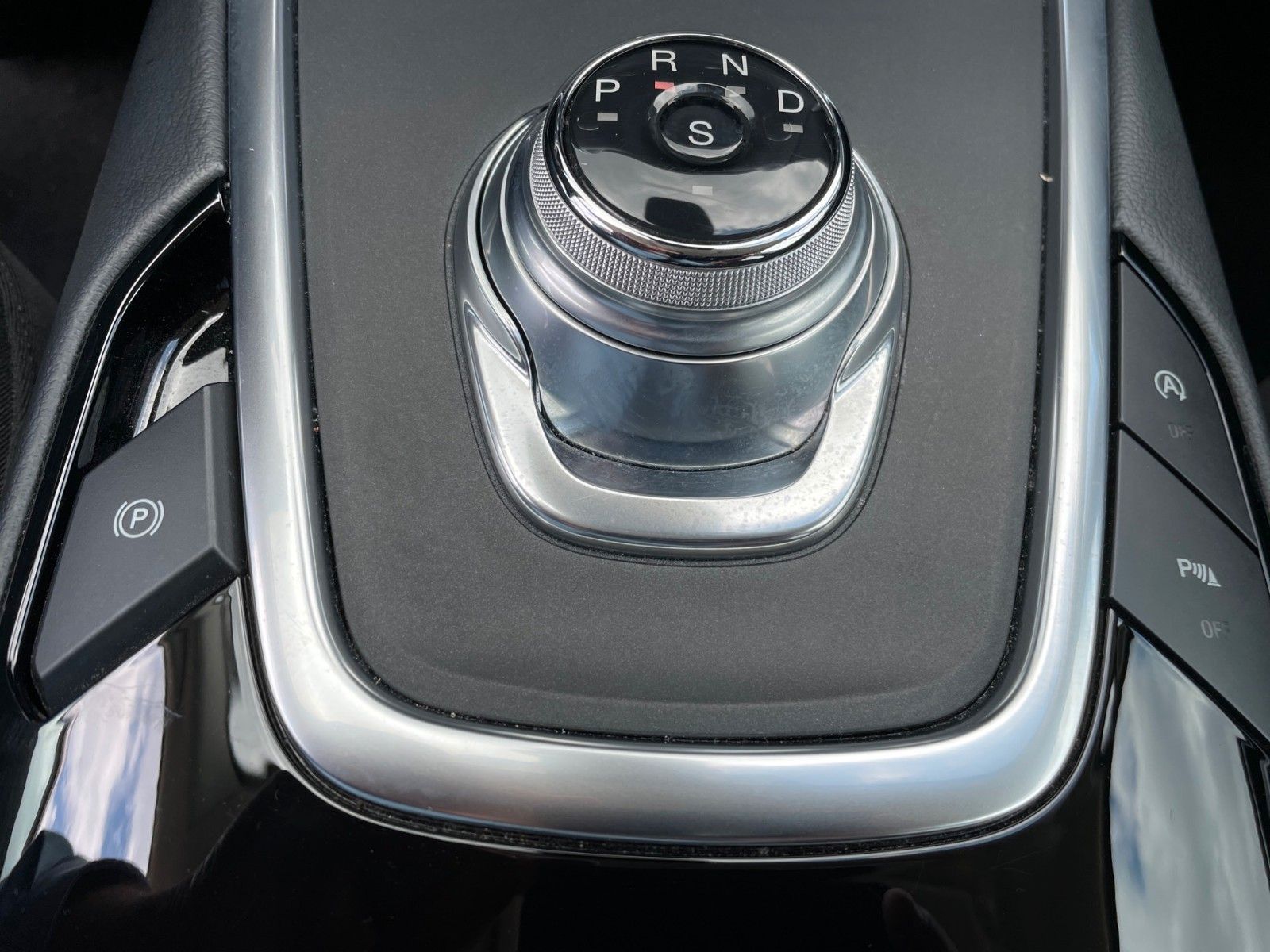 Fahrzeugabbildung Ford S-Max 2.0 EcoBlue Aut. Titanium+LED+...