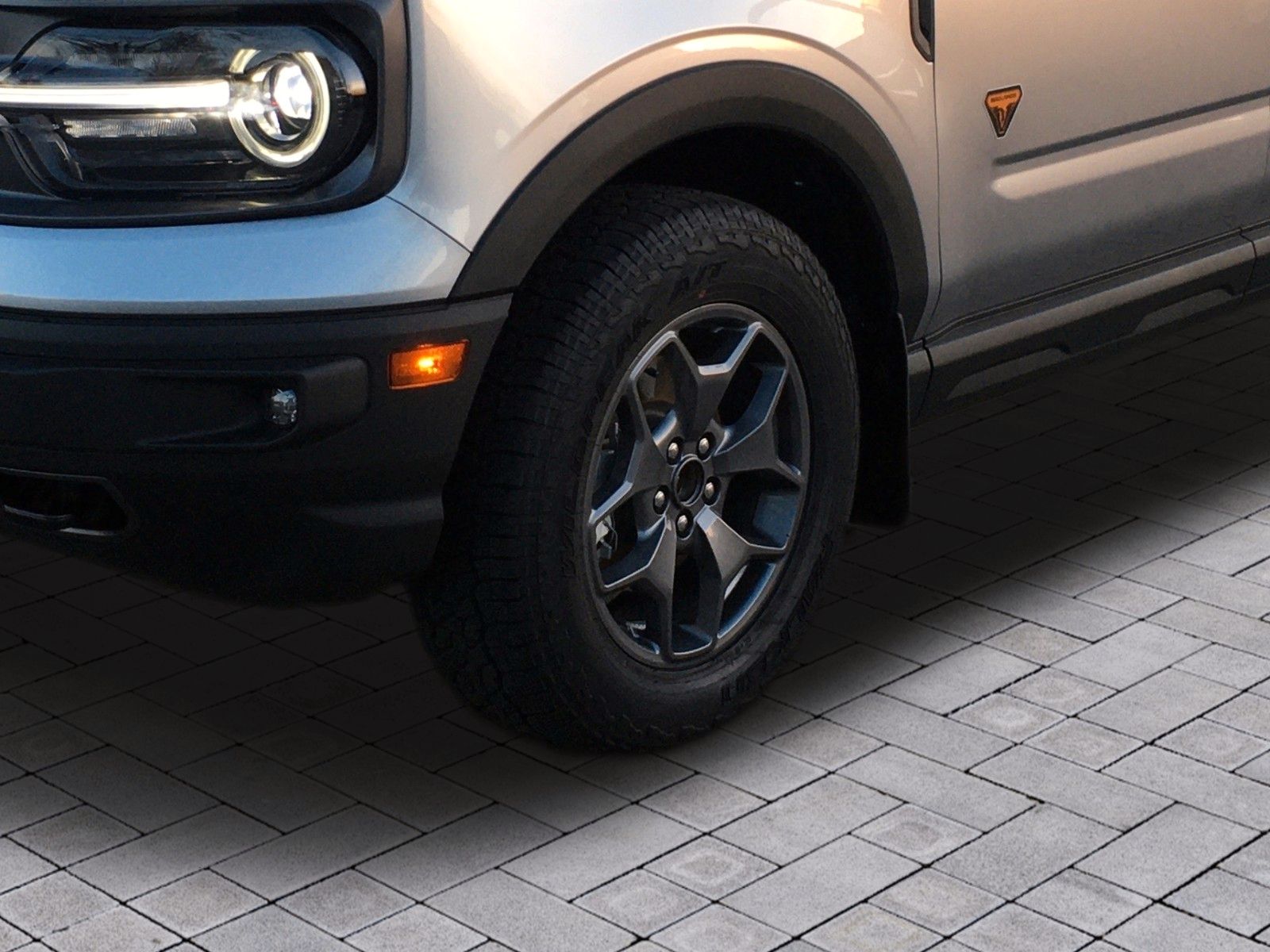 Fahrzeugabbildung Ford Bronco Sport BADLANDS 2.0 EcoBoost Allrad